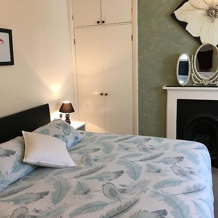 Bentons Guest House Τσέλτενχαμ Εξωτερικό φωτογραφία