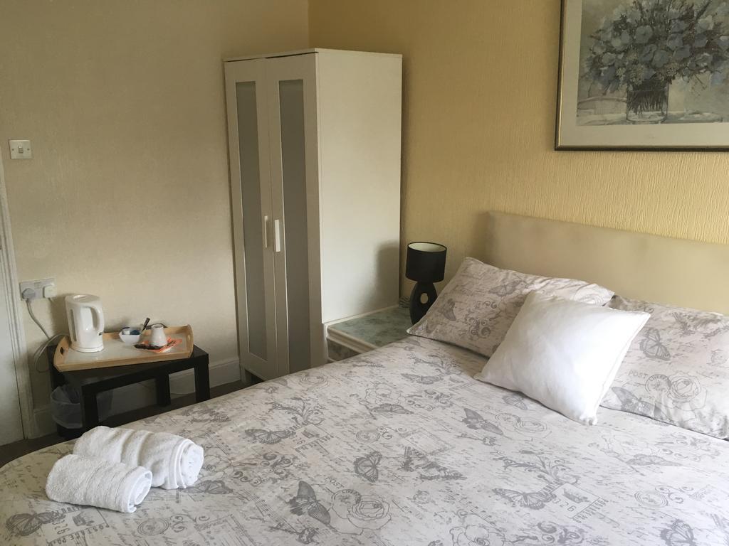 Bentons Guest House Τσέλτενχαμ Εξωτερικό φωτογραφία