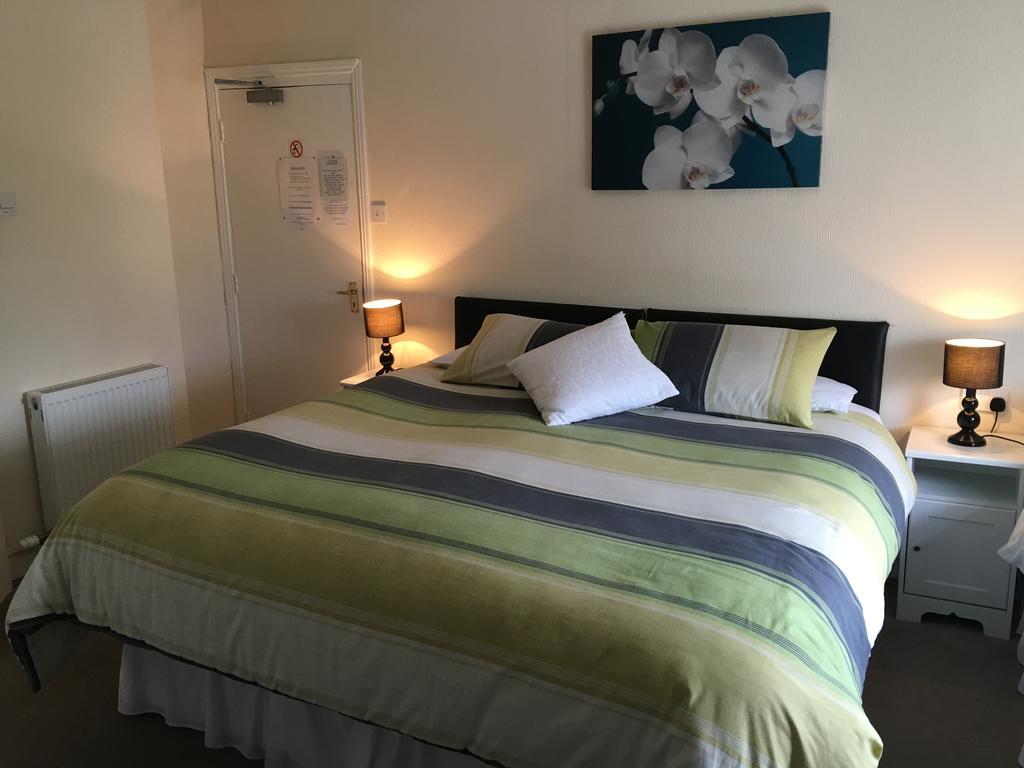 Bentons Guest House Τσέλτενχαμ Εξωτερικό φωτογραφία