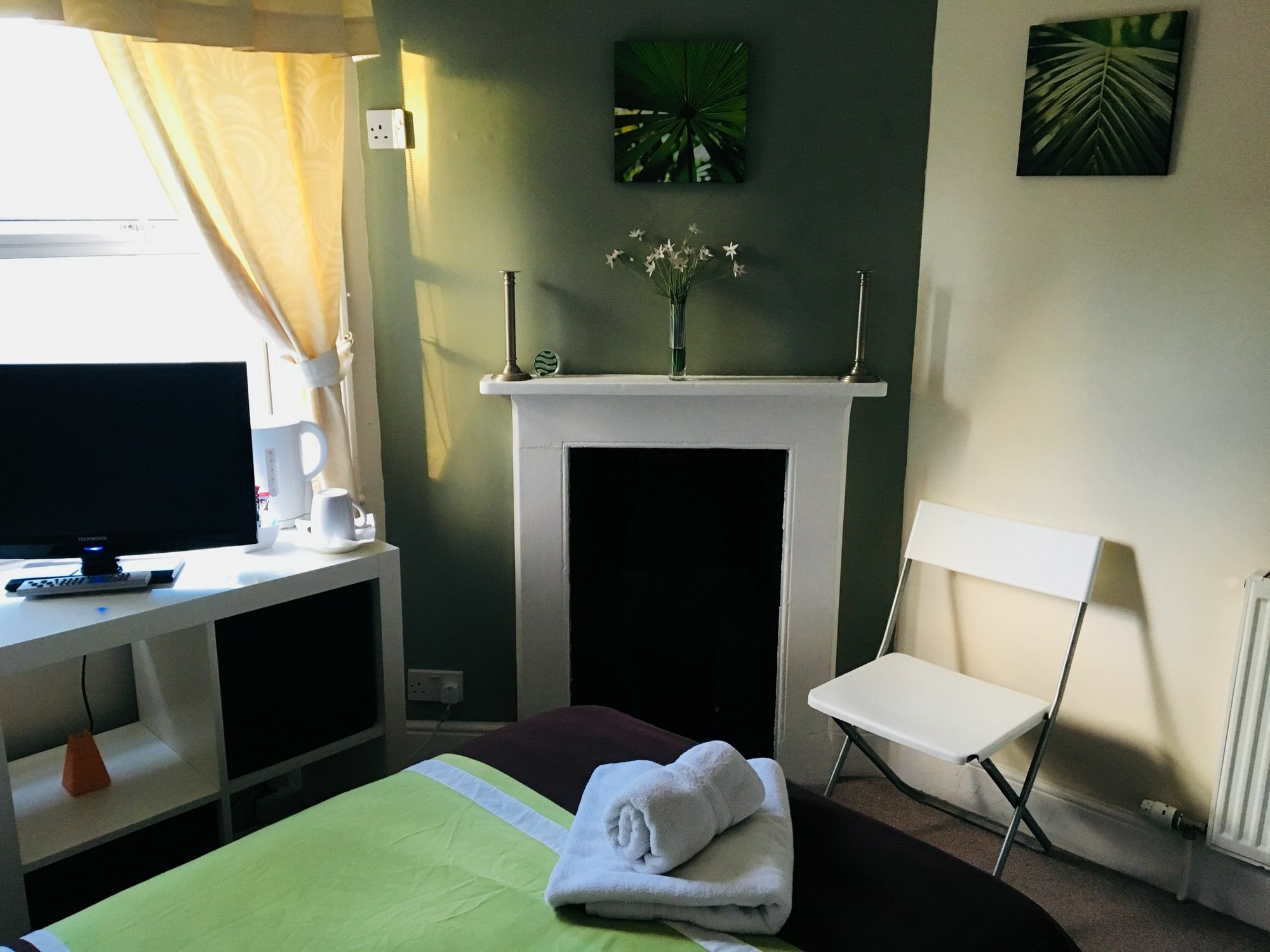 Bentons Guest House Τσέλτενχαμ Εξωτερικό φωτογραφία